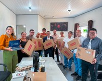 Entrega de computadores aos vereadores