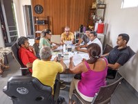 Vereadores se reúnem para analisar projetos encaminhados pelo Poder Executivo.